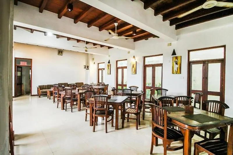 Bed & Breakfast Ceylonica Beach Hotel Negombo